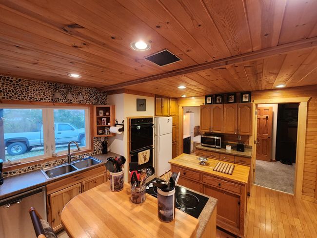 27998 Us Hwy 14 E, Home with 3 bedrooms, 1 bathrooms and null parking in RICHLAND CENTER WI | Image 13