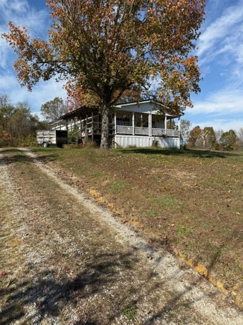 1520 Gordon Rd, Willow Shade, KY, 42166-9760 | Card Image