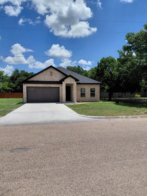 834 Park Ln, Mexia, TX, 76667-3819 | Card Image