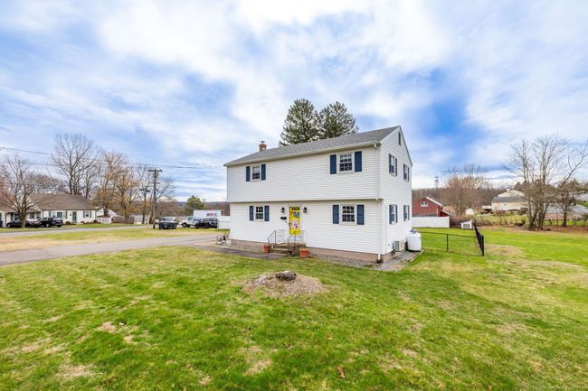 2 Olson Dr, House other with 5 bedrooms, 2 bathrooms and null parking in Vernon CT | Image 4