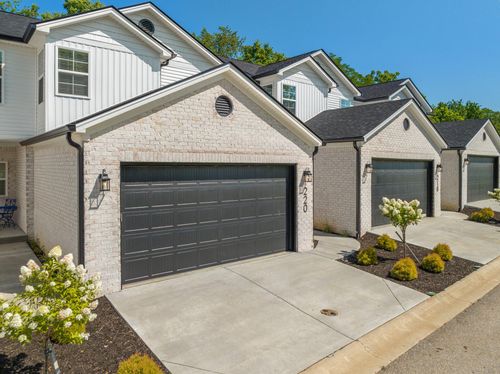 242 Sugartree Ln, Versailles, KY, 40383-6000 | Card Image