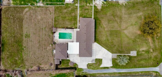 5511 N River Rd, House other with 3 bedrooms, 2 bathrooms and 2 parking in Port Allen LA | Image 15