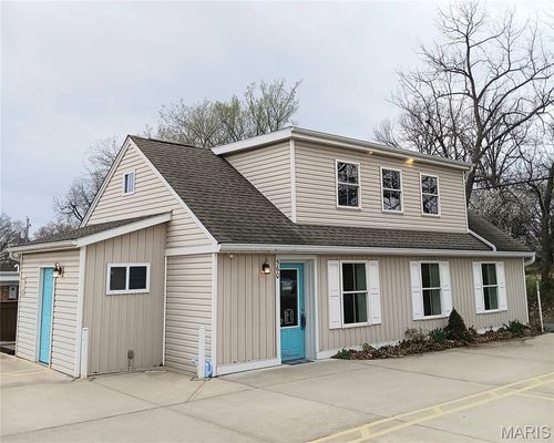 560 N Jefferson St, Florissant, MO, 63031-5813 | Card Image