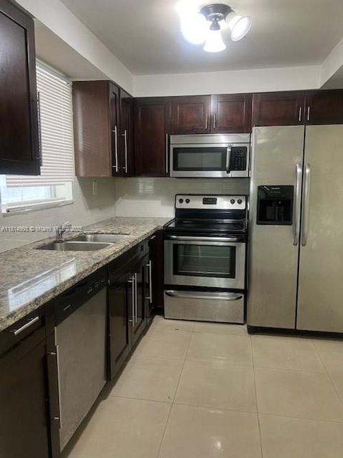 apt-b311-9351 Fontainebleau Blvd, Miami, FL, 33172-4610 | Card Image