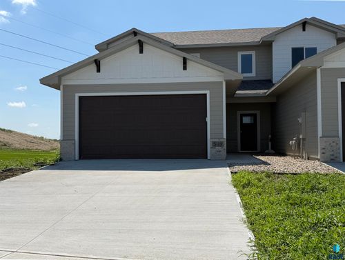 5119 E 67th St Street, Sioux Falls, SD, 57108 | Card Image