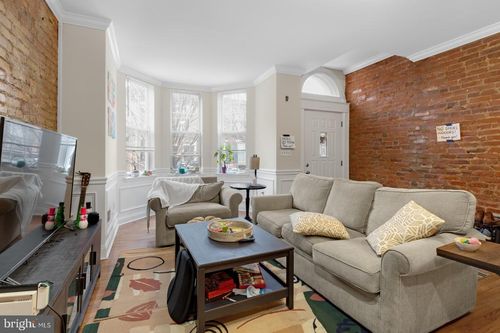 2229 Saint Albans St, PHILADELPHIA, PA, 19146-1714 | Card Image