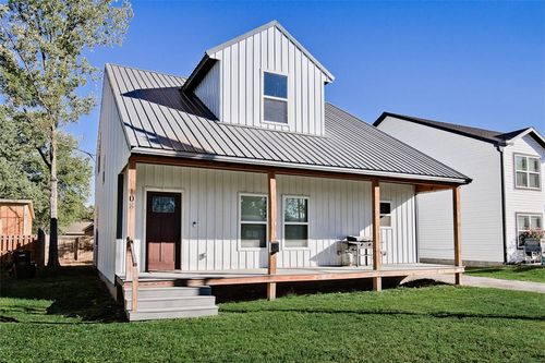 108 W Thurman St, Prairie Grove, AR, 72753-3100 | Card Image