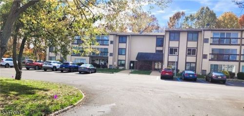 apt-2e-277 Crosse Dr, Monroe Twp, NJ, 08831-4135 | Card Image