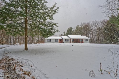 35 Pinewood Way, Argyle, NY, 12809-3018 | Card Image