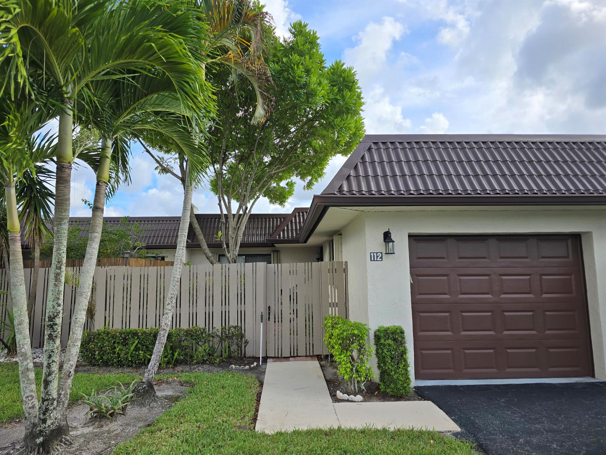 Lake Paula Dr, Royal Palm Beach, FL 33411