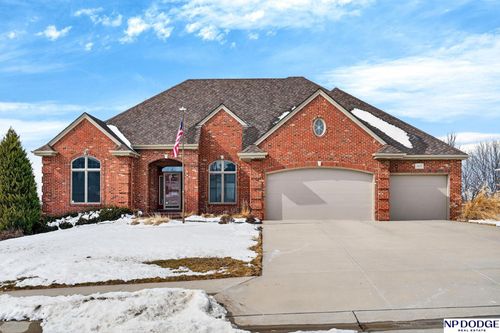 2622 N 157 Street, Omaha, NE, 68116 | Card Image