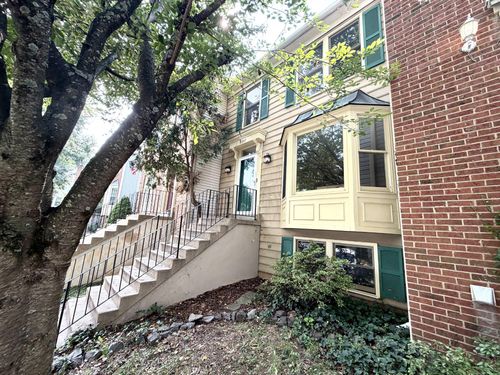 13847 Wakley Ct, CENTREVILLE, VA, 20121-3076 | Card Image