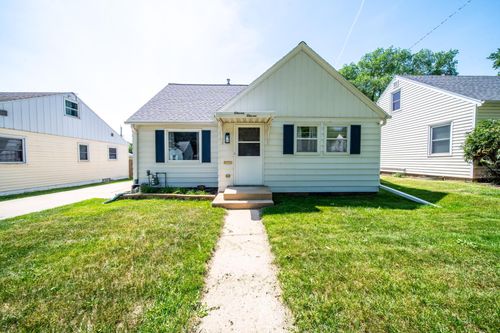 1111 13th Ave Ne, Rochester, MN, 55906-4380 | Card Image
