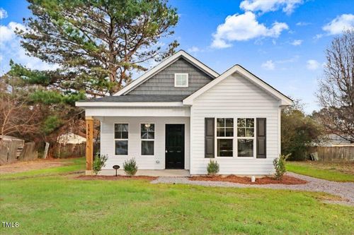 104 N Slocumb St, Goldsboro, NC, 27530-3725 | Card Image