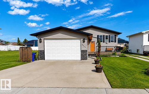 4825 55 St, Bruderheim, AB, T0B0S0 | Card Image