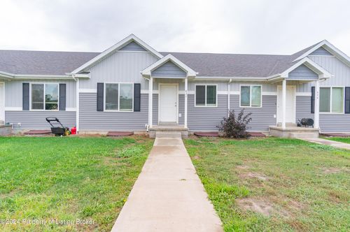 834 Adams Drive, Killdeer, ND, 58640 | Card Image