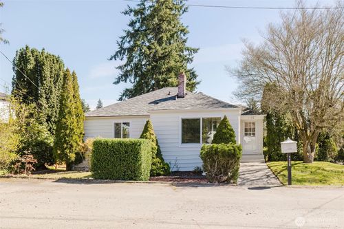 1126 Evans Ave W, Bremerton, WA, 98312-4453 | Card Image