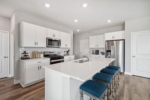 951 Huntington Way, Jordan, MN, 55352-4531 | Card Image