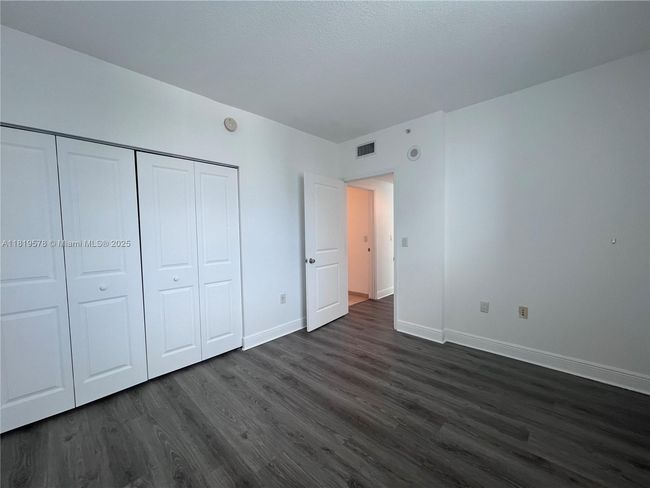 APT-2104 - 1250 S Miami Ave, Condo with 2 bedrooms, 2 bathrooms and null parking in Miami FL | Image 14
