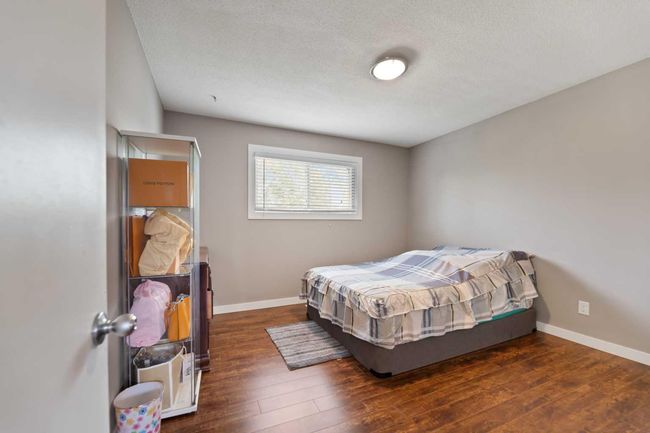 83 Penmeadows Place Se, House other with 4 bedrooms, 2 bathrooms and 2 parking in Calgary AB | Image 18