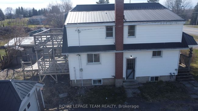 231 County Rd 2, House other with 4 bedrooms, 2 bathrooms and 5 parking in Edwardsburgh ON | Image 4