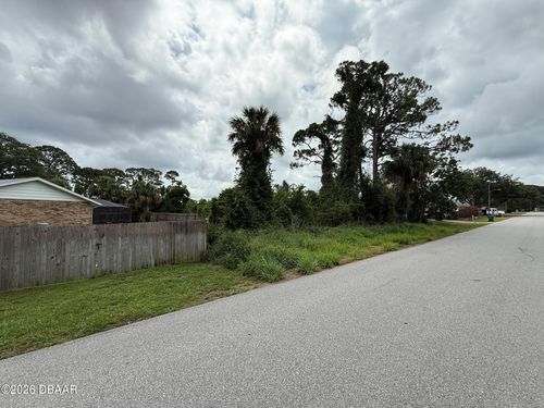 6675 Miraflores Ave, Cocoa, FL, 32927-8631 | Card Image