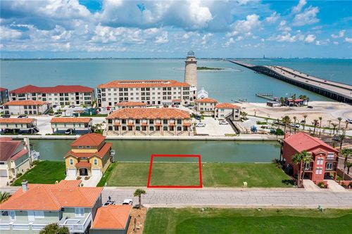 714 Kings Point Drive, Corpus Christi, TX, 78402 | Card Image