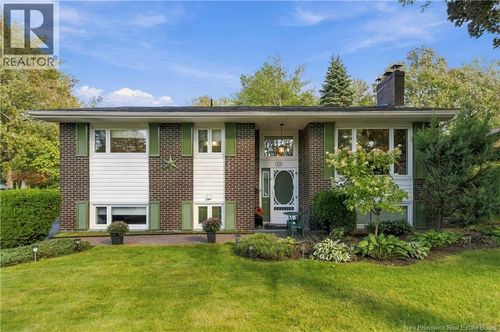 12 Chandler Cres, Moncton, NB, E1E3W7 | Card Image