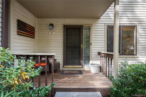 71 Pheasant Run, Millwood, NY, 10546-1122 | Card Image
