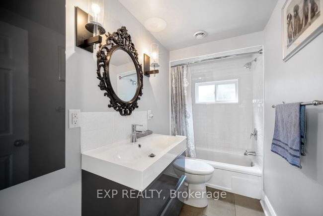 3094 Barlow Cres, House other with 3 bedrooms, 2 bathrooms and 4 parking in Dunrobin ON | Image 23