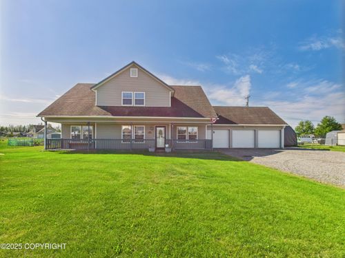 516 W 5th Ave, North Pole, AK, 99705-7853 | Card Image