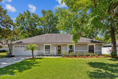 545 Cozybrook Lane, House other with 5 bedrooms, 2 bathrooms and null parking in Fleming Island FL | Image 1