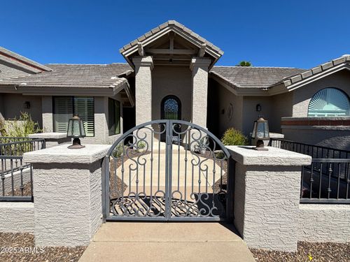 15856 E Brodiea Dr, Fountain Hills, AZ, 85268-3942 | Card Image