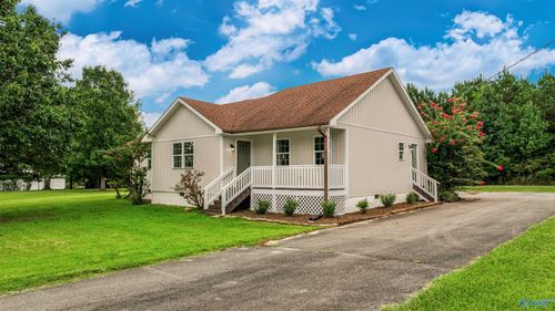 106 Rosewood Ln, Rainsville, AL, 35986-6316 | Card Image