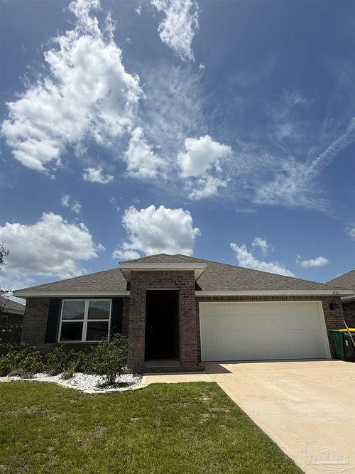 4742 Airmen Dr, Crestview, FL, 32539-8418 | Card Image
