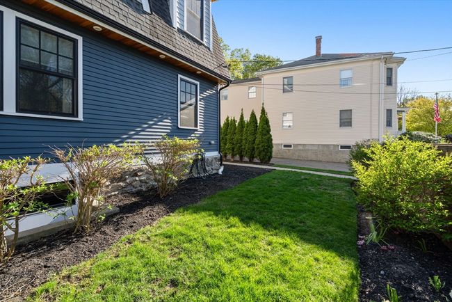 79-79 - 77 Central Ave, Condo with 4 bedrooms, 3 bathrooms and 2 parking in Newton MA | Image 26