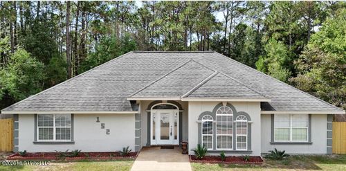 152 Sycamore Dr, Pass Christian, MS, 39571-2313 | Card Image