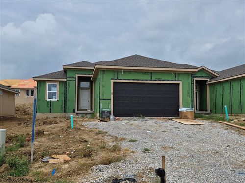 14552 Amanda Ln, Basehor, KS, 66007-5311 | Card Image
