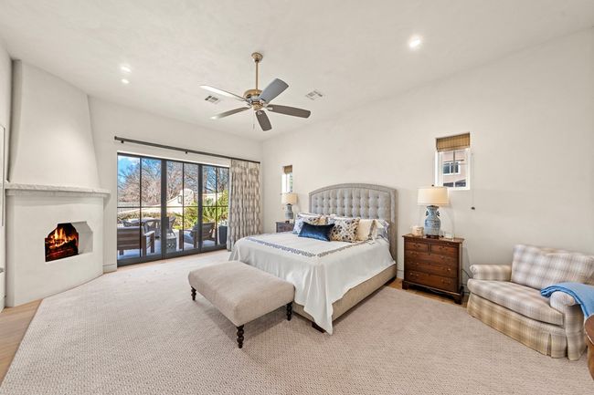 705 W Creek St, Home with 3 bedrooms, 5 bathrooms and 3 parking in Fredericksburg TX | Image 20
