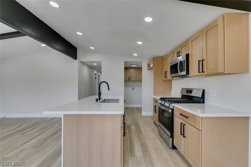 3167 Comitan Lane, Las Vegas, NV, 89122 | Card Image