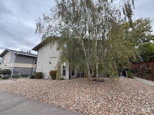 163 Virginia Hills Dr, Martinez, CA, 94553-6201 | Card Image