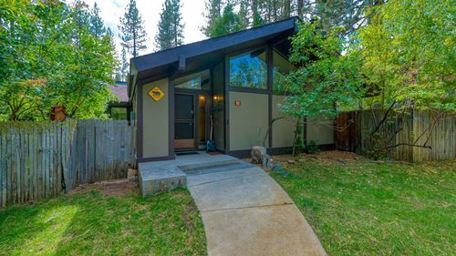 85 Graeagle Meadows Rd, Graeagle, CA, 96103-1120 | Card Image