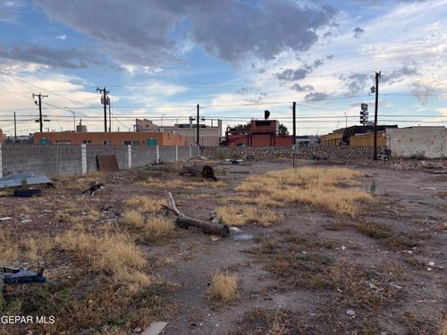 7305 Dale Rd, El Paso, TX, 79915-2502 | Card Image