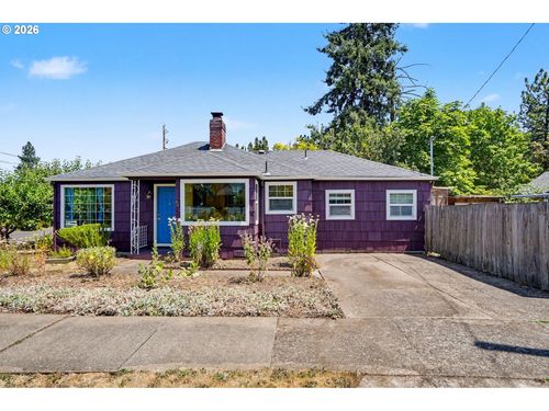 641 Nw 28th St, Corvallis, OR, 97330-5228 | Card Image