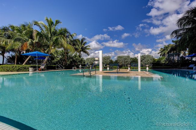 APT-1410 - 1 N Ocean Blvd, Condo with 2 bedrooms, 2 bathrooms and null parking in Pompano Beach FL | Image 24