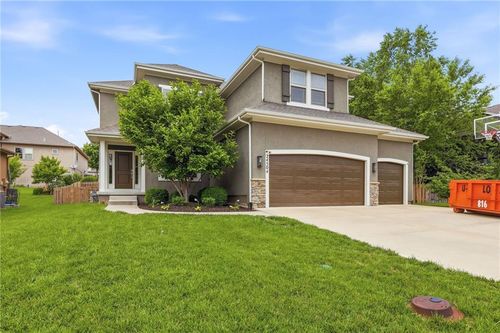 24504 W 80th Pl, Lenexa, KS, 66227-2205 | Card Image