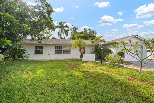 6313 Flamingo Dr, APOLLO BEACH, FL, 33572-2414 | Card Image