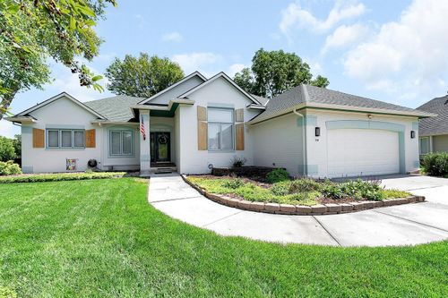 114 S Lakeside Dr, Andover, KS, 67002-9031 | Card Image