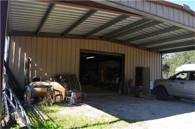 319 Wallace Rd, Home with 0 bedrooms, 3 bathrooms and 2 parking in Hankamer TX | Image 9