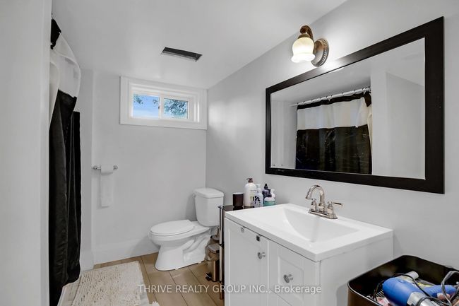 371 High St, House other with 3 bedrooms, 2 bathrooms and 2 parking in London ON | Image 23